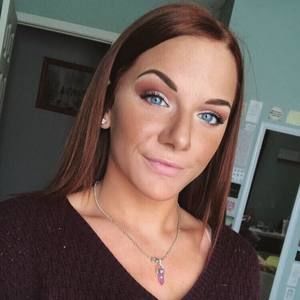 Meet your Posher, Lily